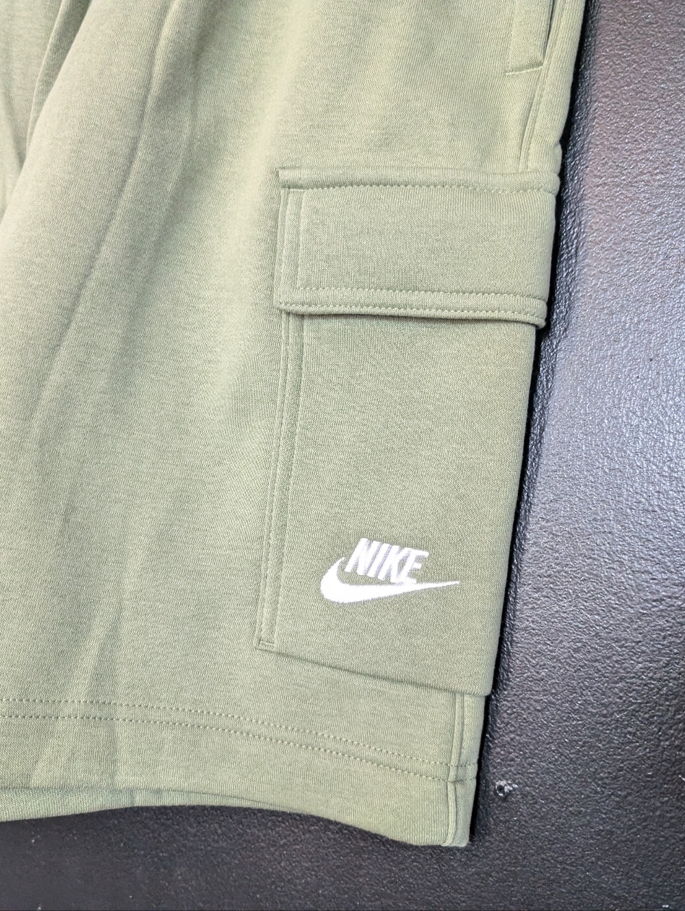 Nike Shorts Nike Cargo Shorts Men BNWT - Picture 4 of 16